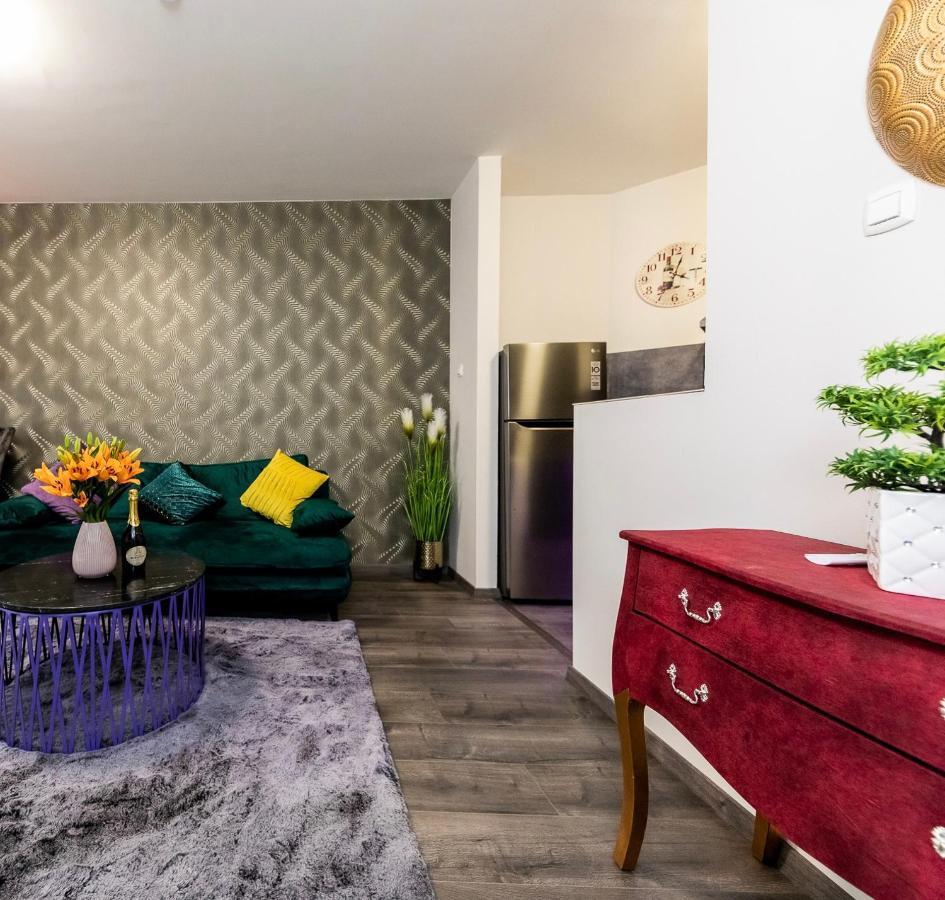 H & A Suite Gozsdu - The 1001 Nights Suite Budapeste Exterior foto